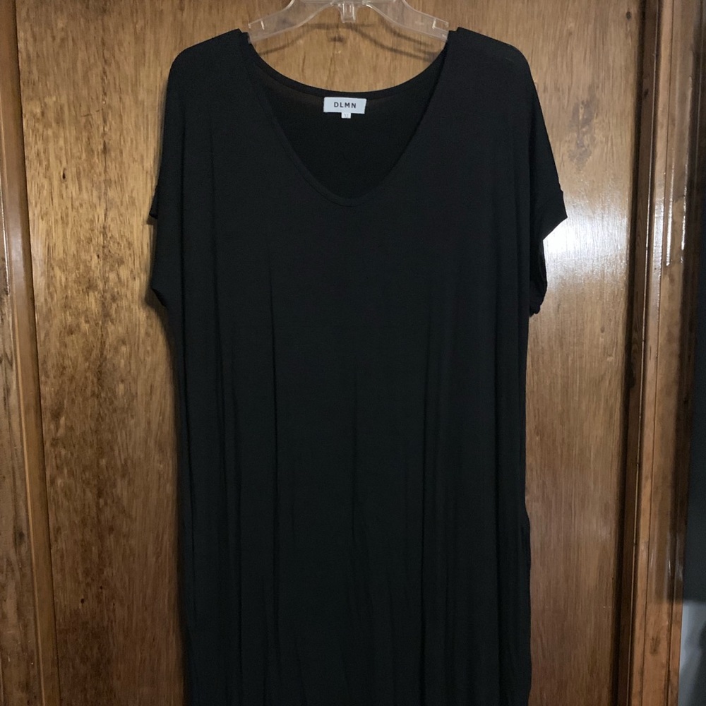 DLMN short sleeve long black dress size XL